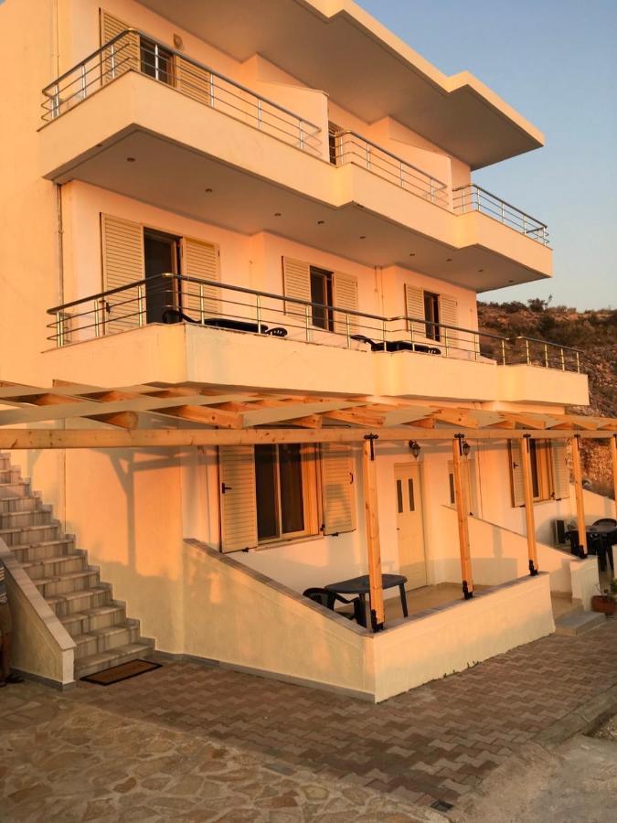 Bluemoon Suites Sarande Sarandë Exterior foto