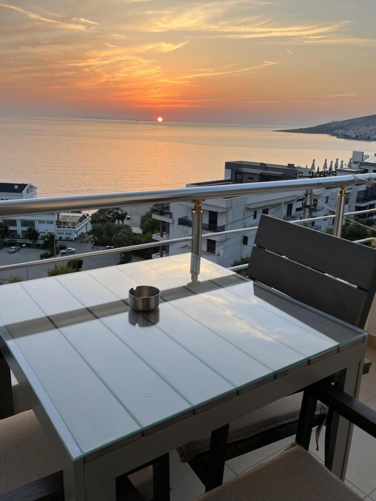 Bluemoon Suites Sarande Sarandë Exterior foto